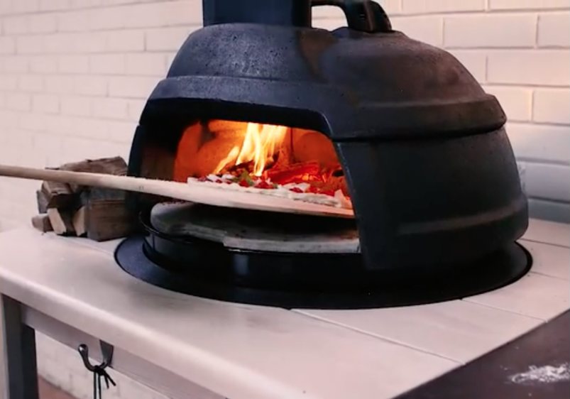 Чугунная печь для пиццы на дровах