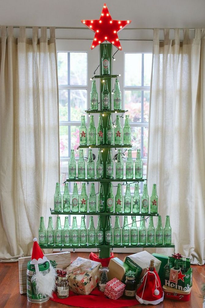 новогодняя елка из пивных бутылок