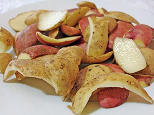 Картофельные очистки как средство для борьбы с сажей.