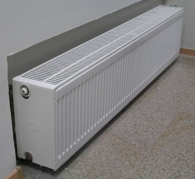 Plastinchatyj-radiator-400x366