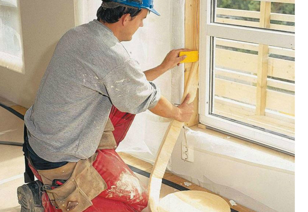 Как самостоятельно утеплить пластиковую или деревянную дверь на балконе, чем это лучше делать